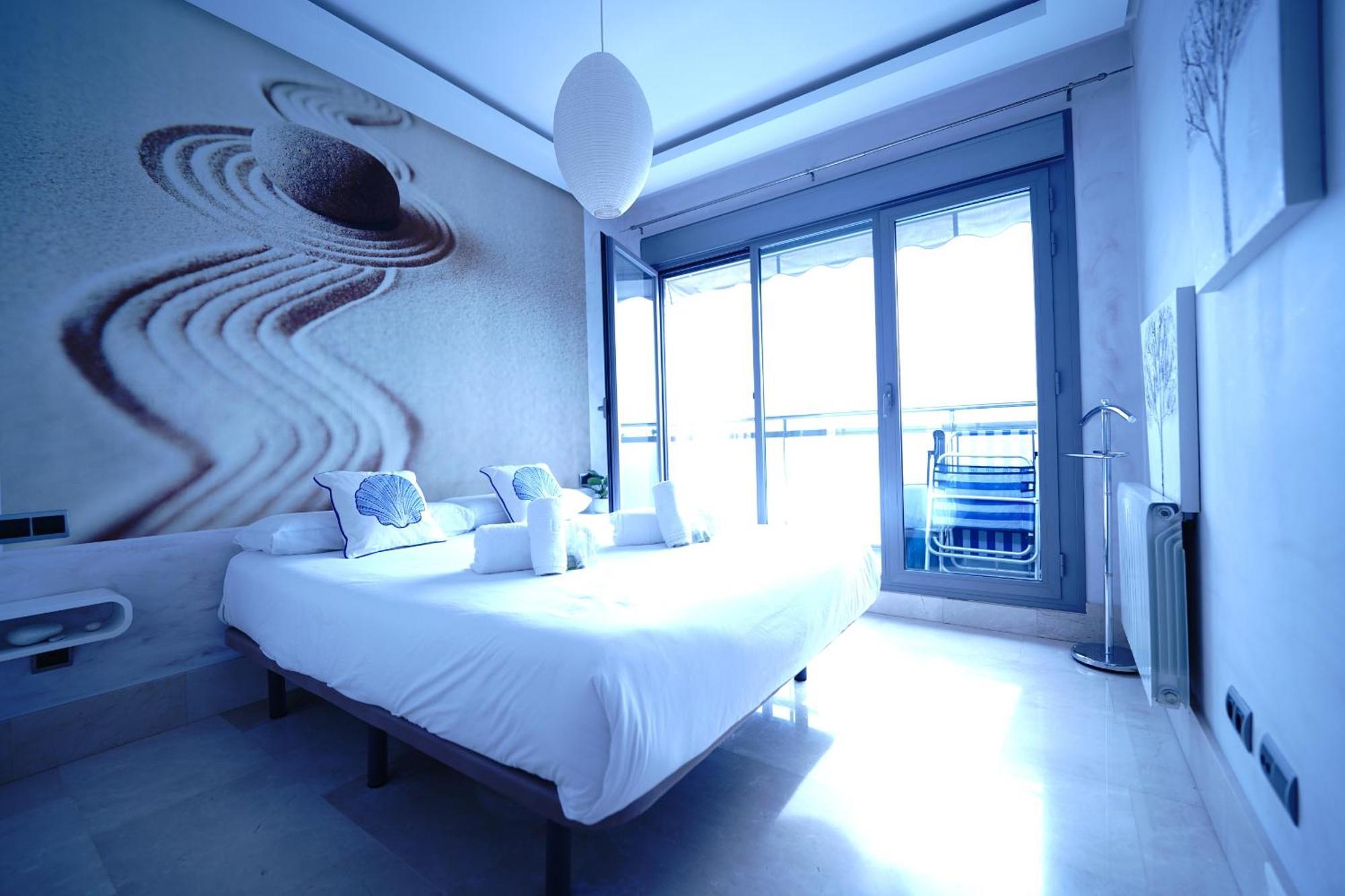 Malagasuite Timon Sea Views ベナルマデナ エクステリア 写真